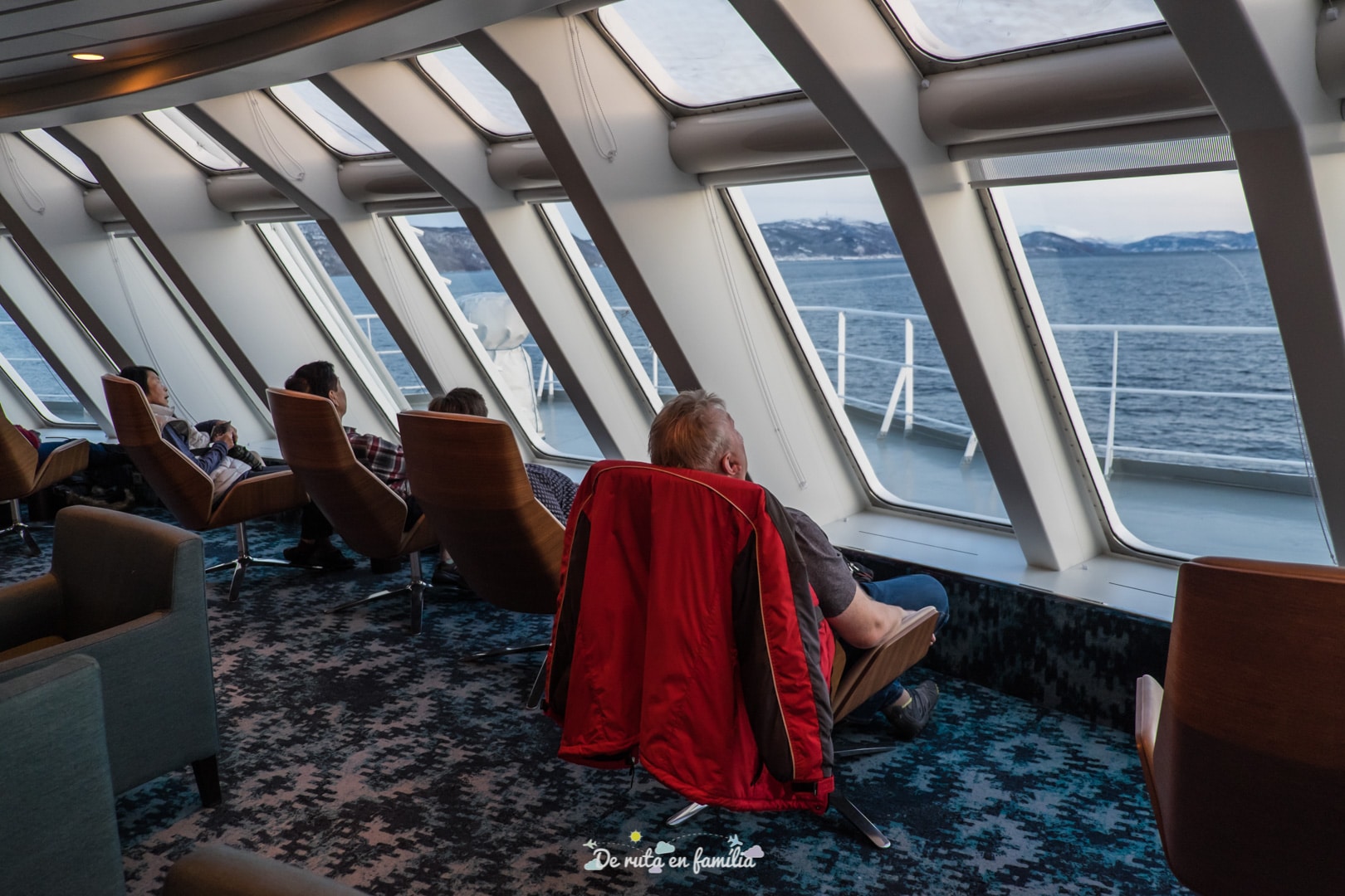 anar de Tromso a les illes Lofoten amb l'Hurtigruten
