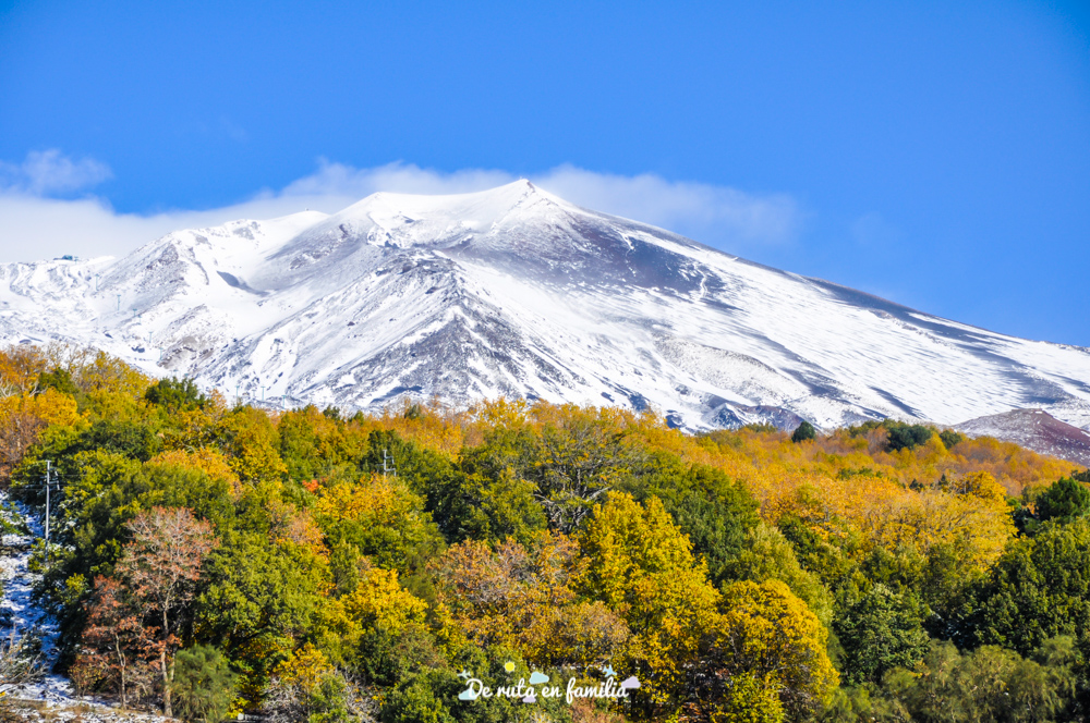 monte etna en otoño