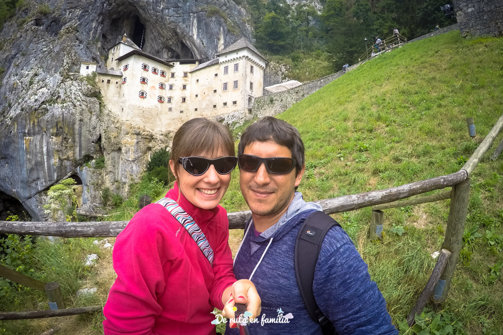 castillo de Predjama en Eslovenia