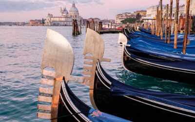 Paseo en góndola por Venecia. ¿Cuál es el precio máximo a pagar?