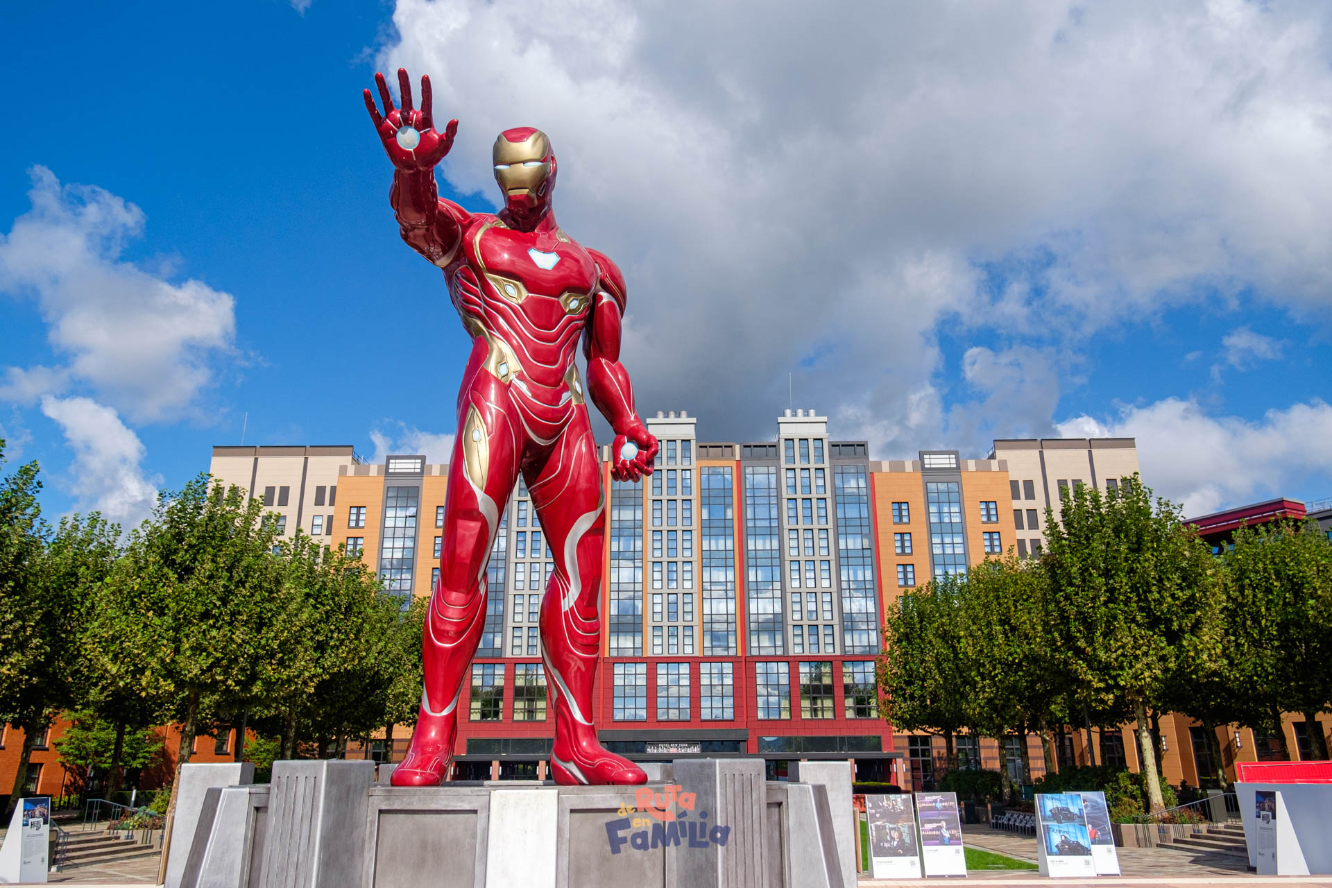 Exteriores del Hotel New York: The Art of Marvel de Disneyland Paris