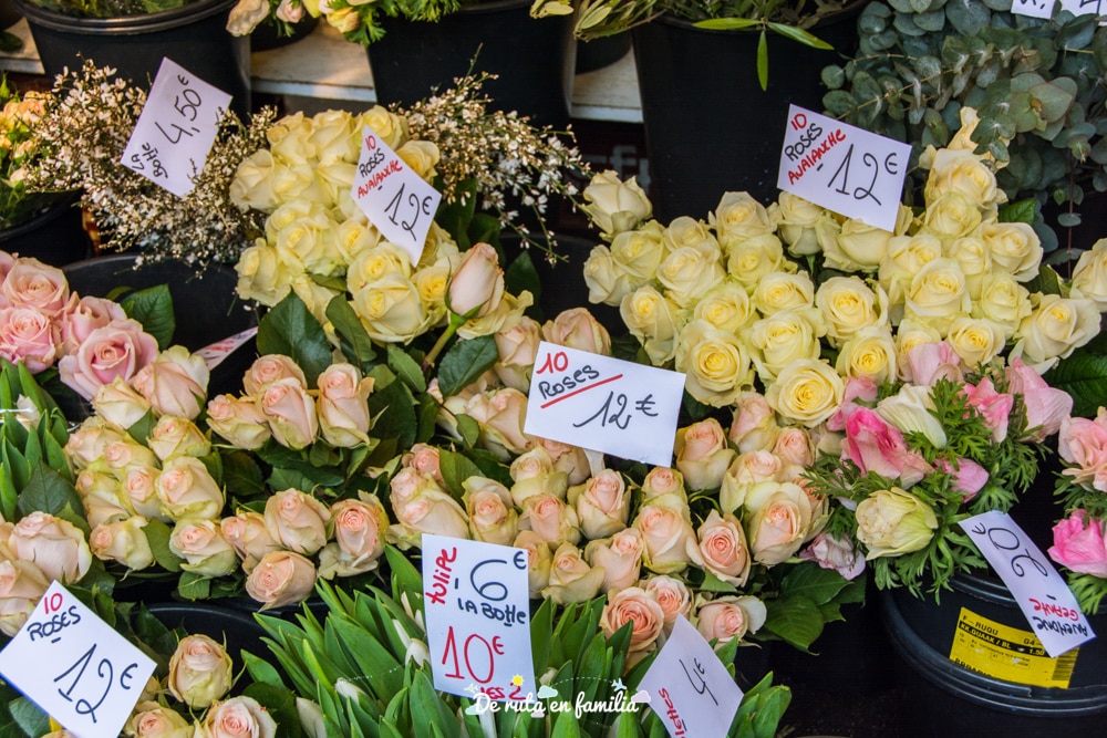 mercado de la Bastilla en París