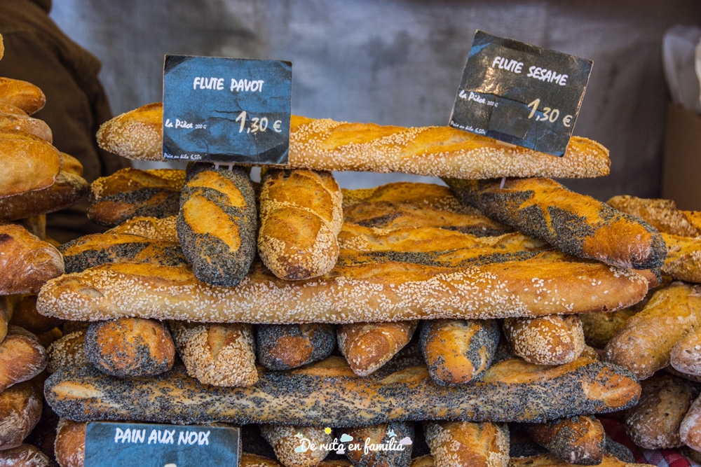 mercado de la Bastilla en París