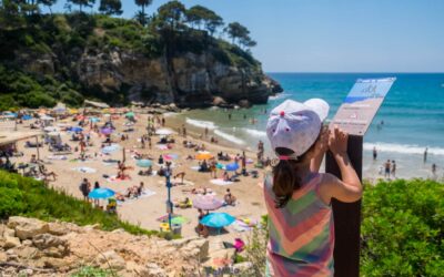 Descubriendo el camino de ronda de Salou en familia
