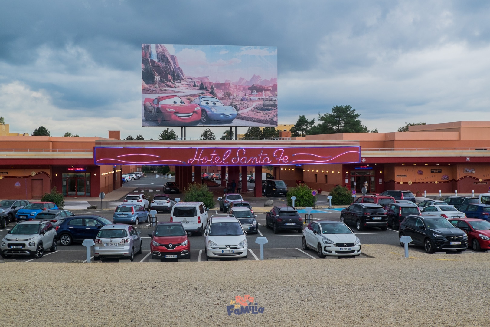 viatjar barat a Disneyland París