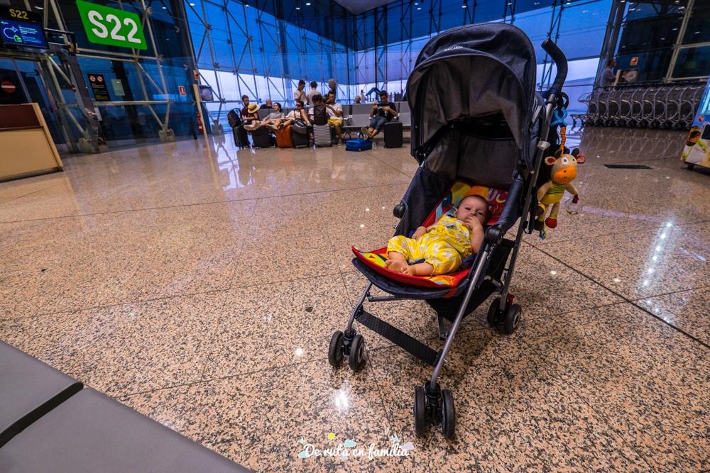 volar amb un bebe